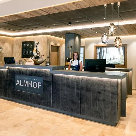 Almhof 酒店