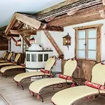 Almhof Hotel 4*