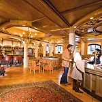 Almhof Hotel 4*