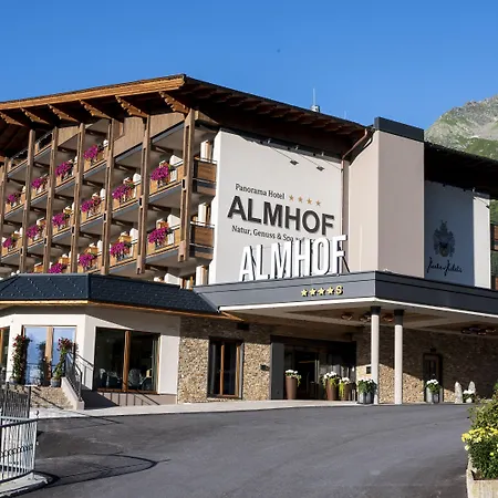 Almhof Отель 4*