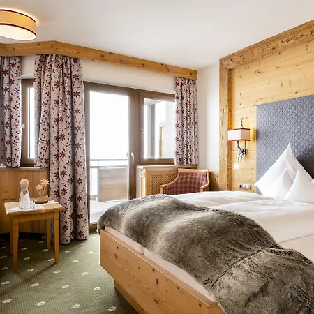Almhof 4* Galtür
