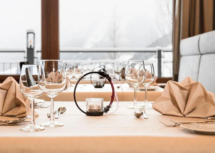 Отель Almhof 4*