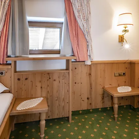 Almhof Hotel Galtuer