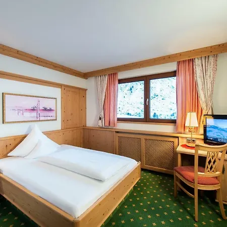 Almhof Hotel